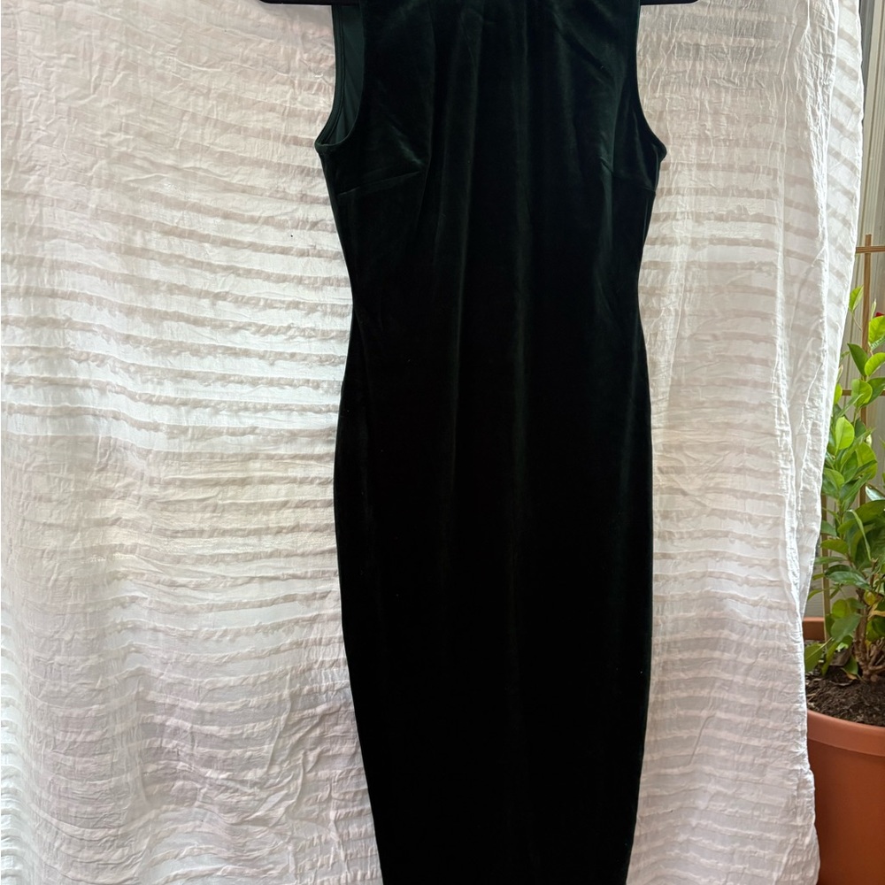 Lulu's Emerald Velvet Backless Midi Dress